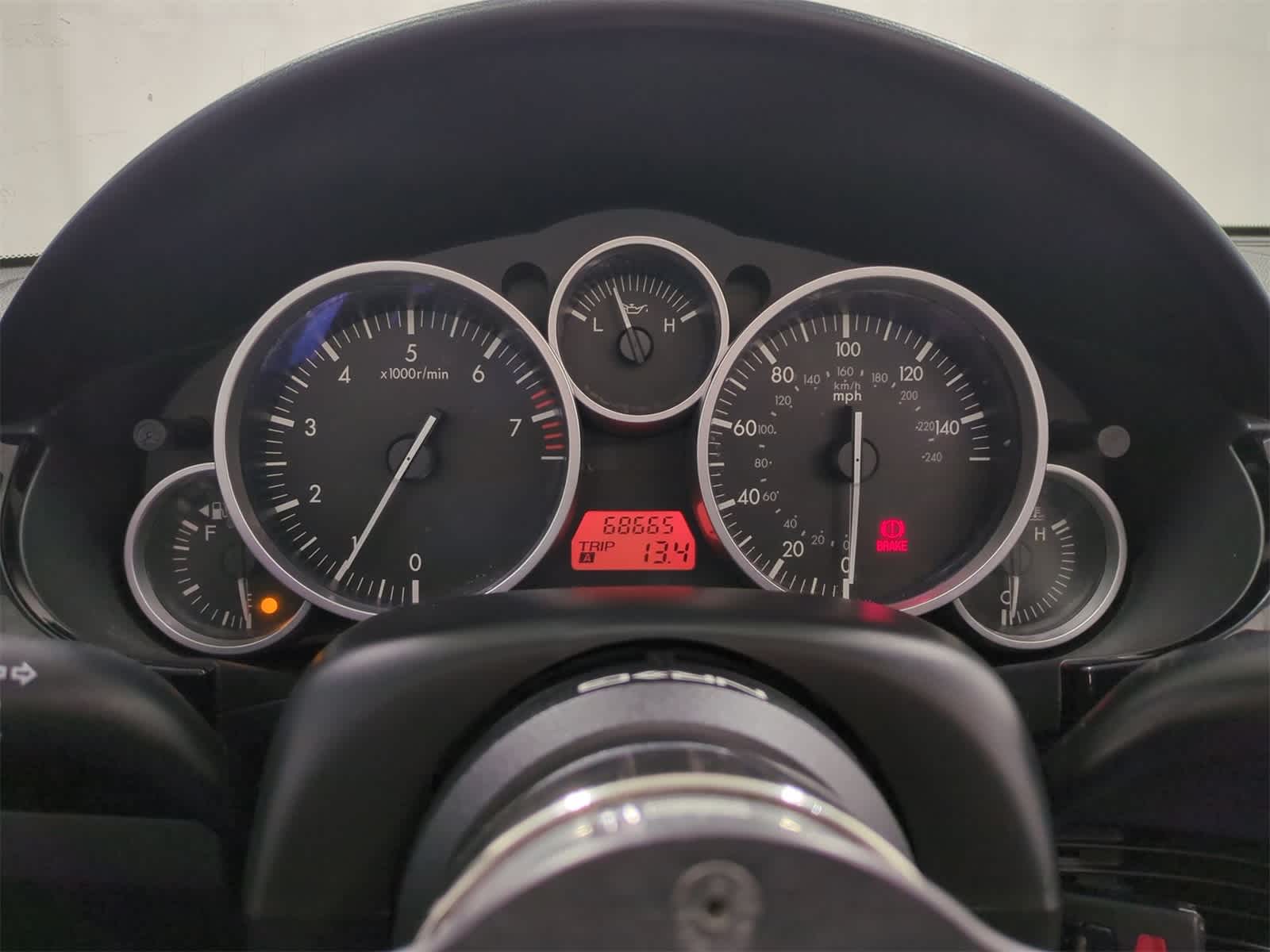 2006 Mazda MX-5 Miata Grand Touring 27