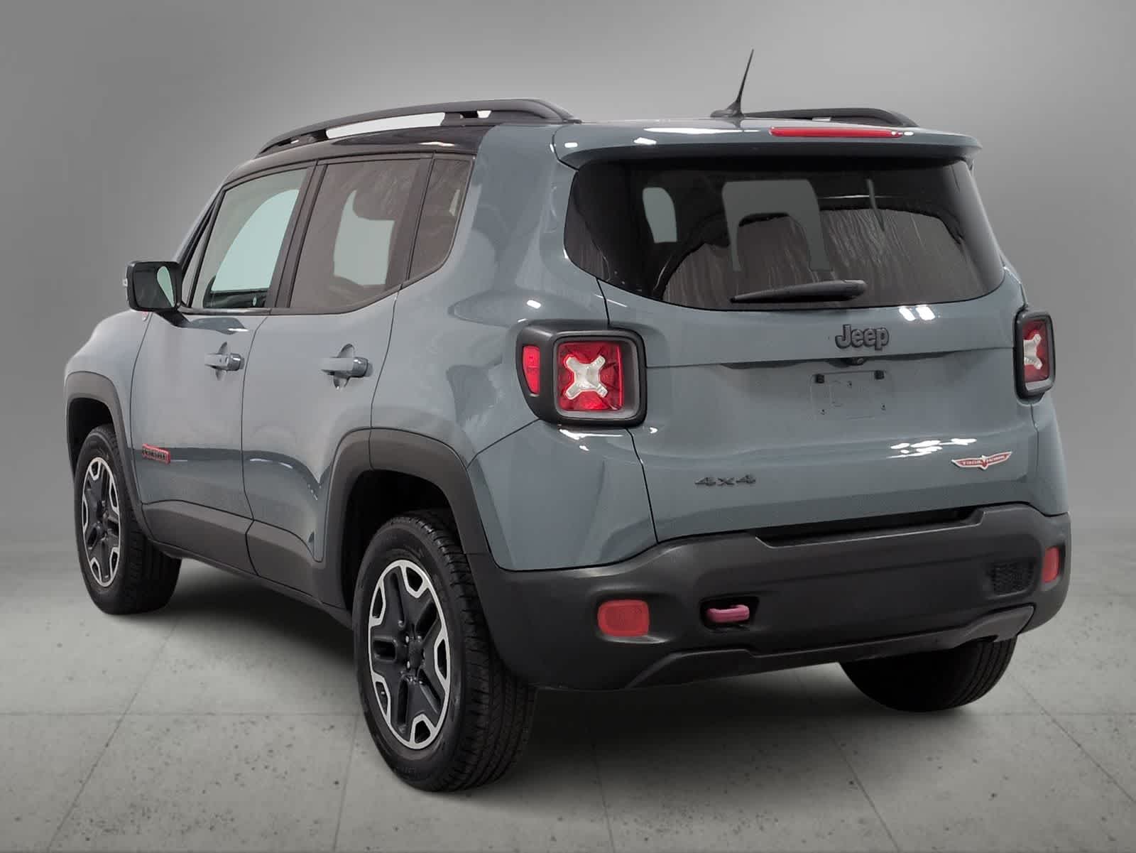 Thumbnail: 2017 Jeep Renegade - 6