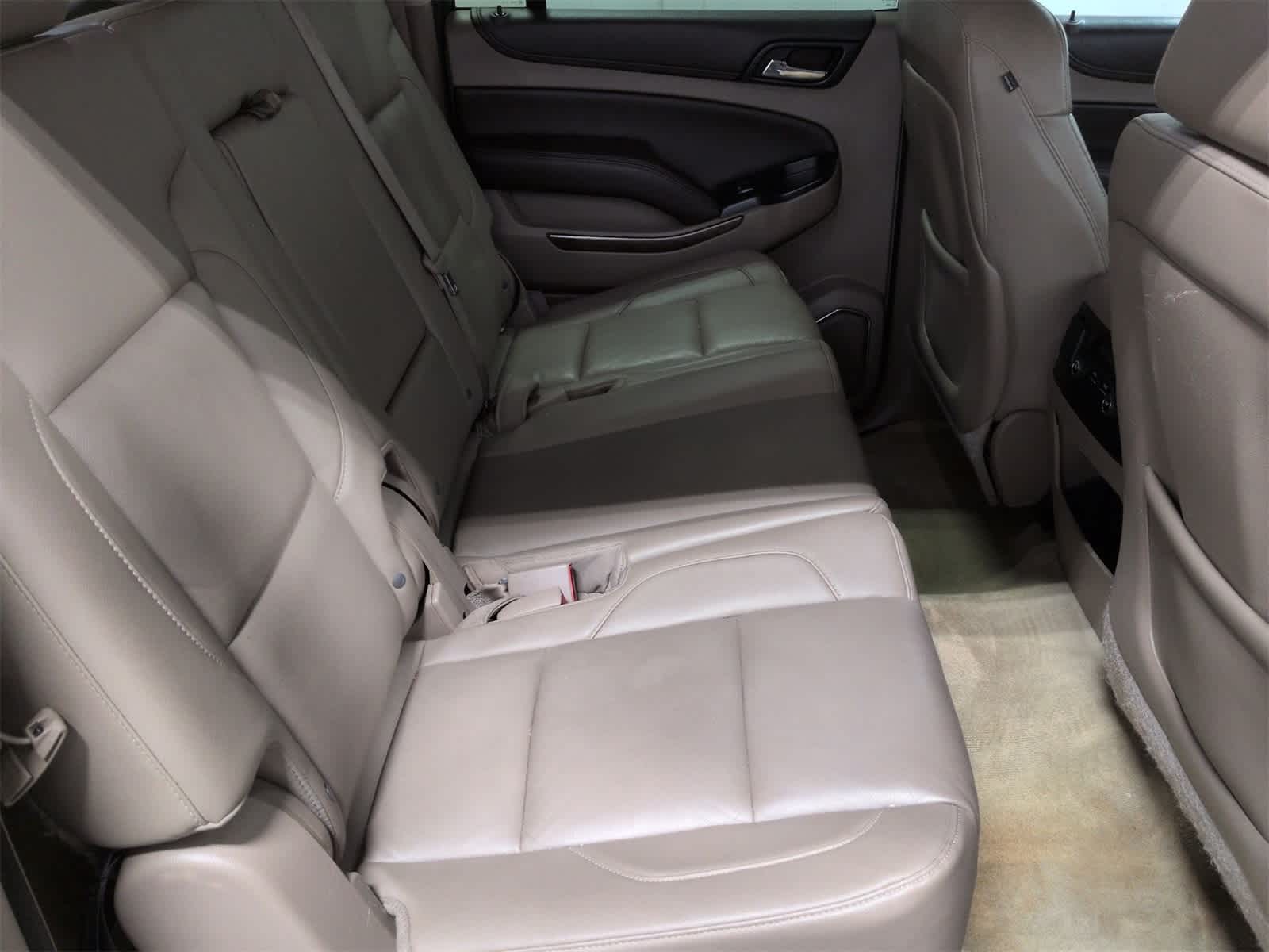 Thumbnail: 2015 Chevrolet Suburban - 21