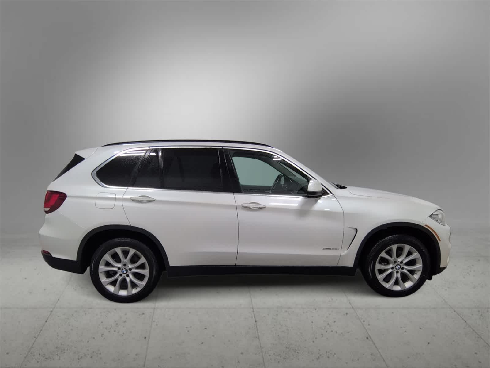 Thumbnail: 2016 BMW X5 - 9