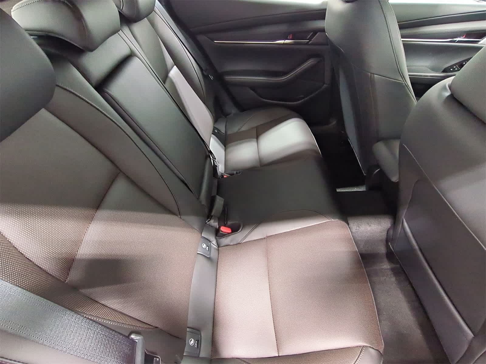 Thumbnail: 2025 Mazda Mazda3 - 22