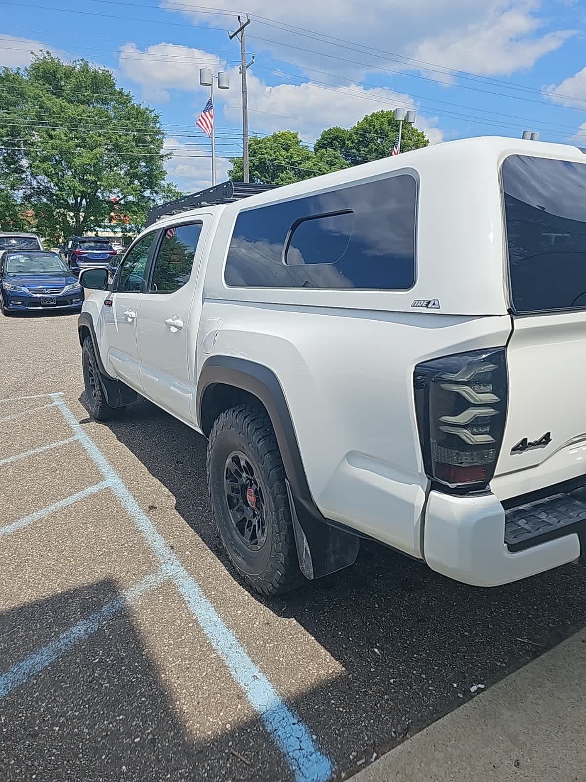 Thumbnail: 2018 Toyota Tacoma - 4