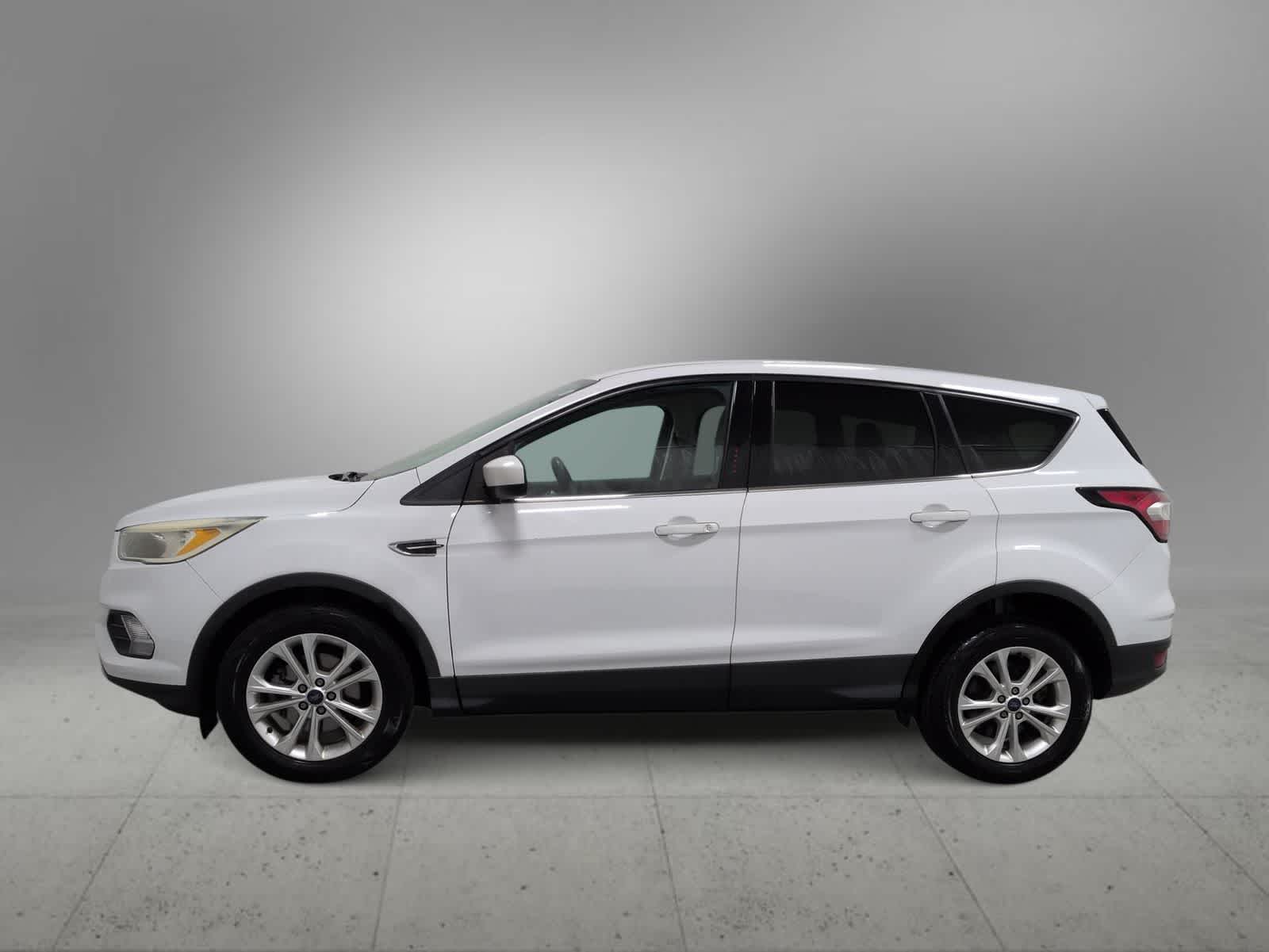 Thumbnail: 2017 Ford Escape - 5