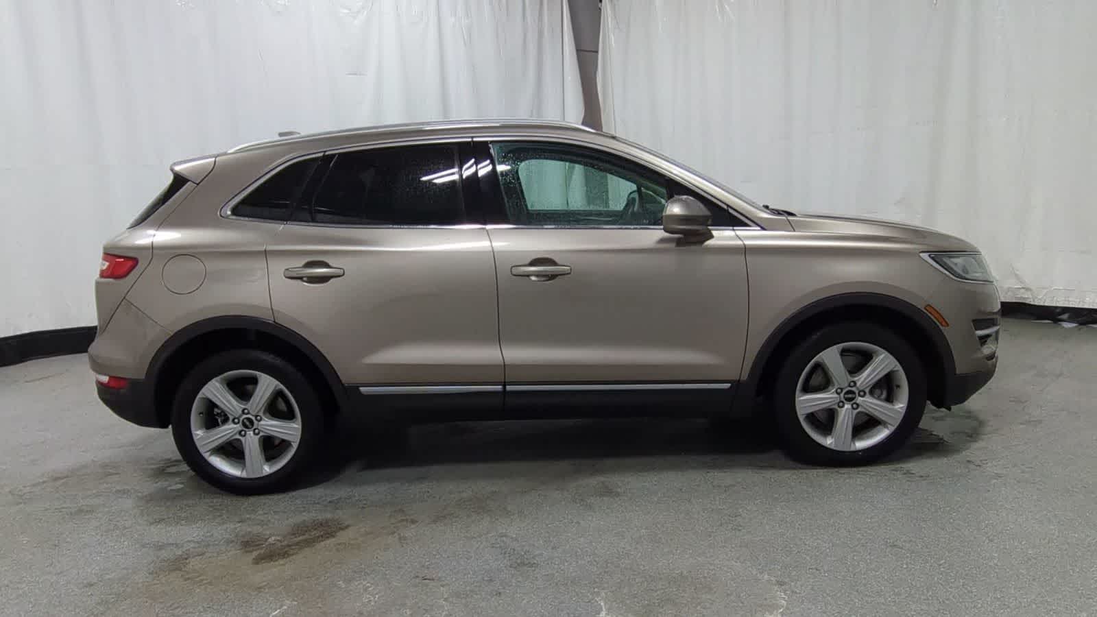 Thumbnail: 2018 Lincoln MKC - 9