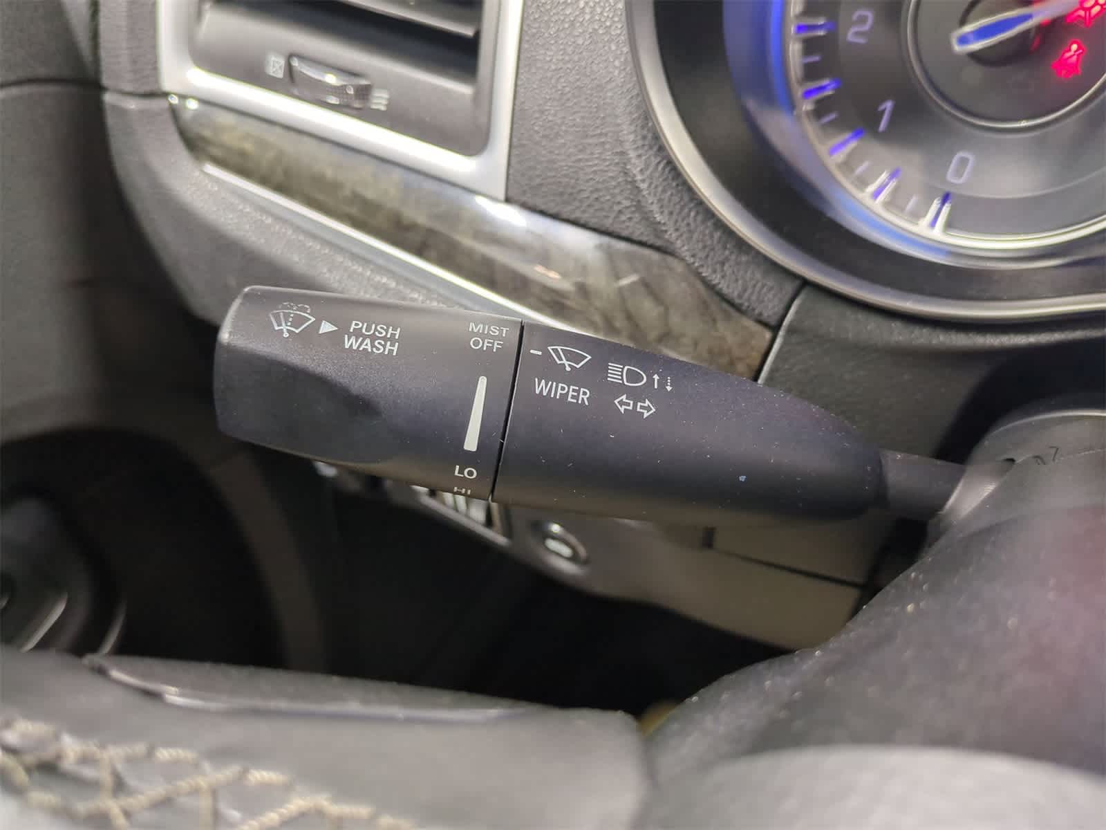 Thumbnail: 2019 Chrysler 300 - 28
