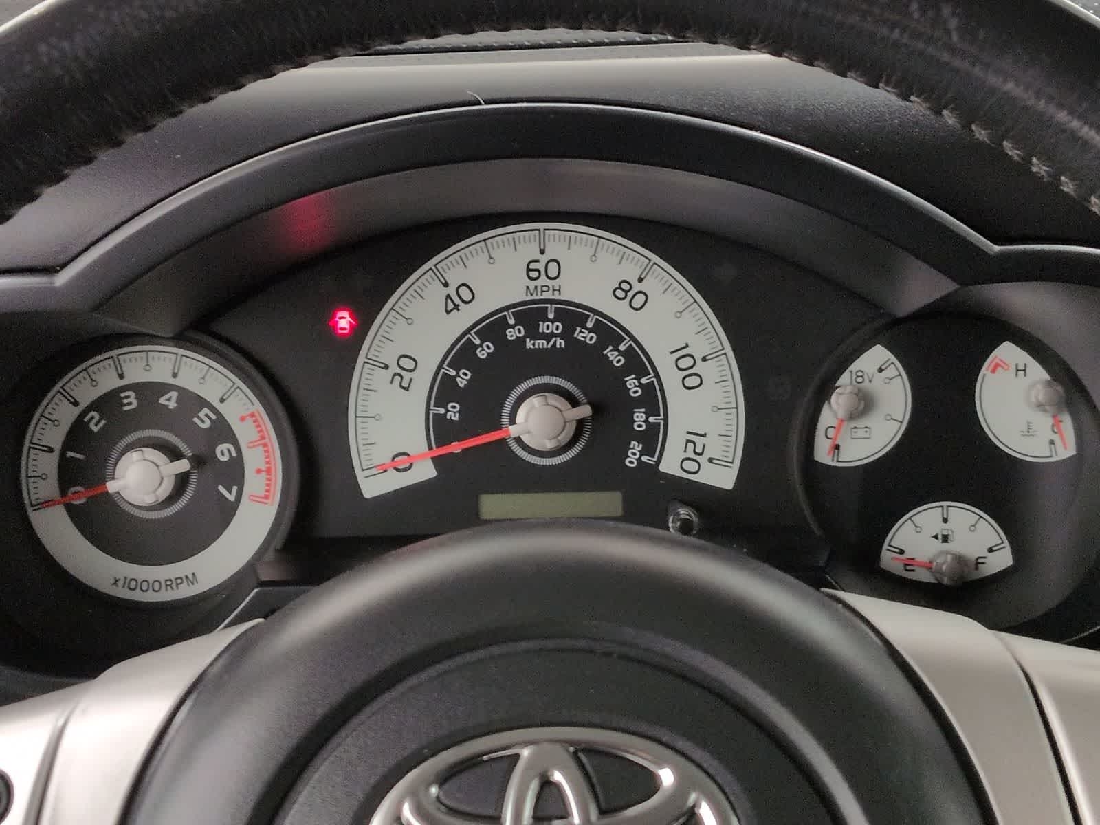 Thumbnail: 2008 Toyota FJ Cruiser - 29