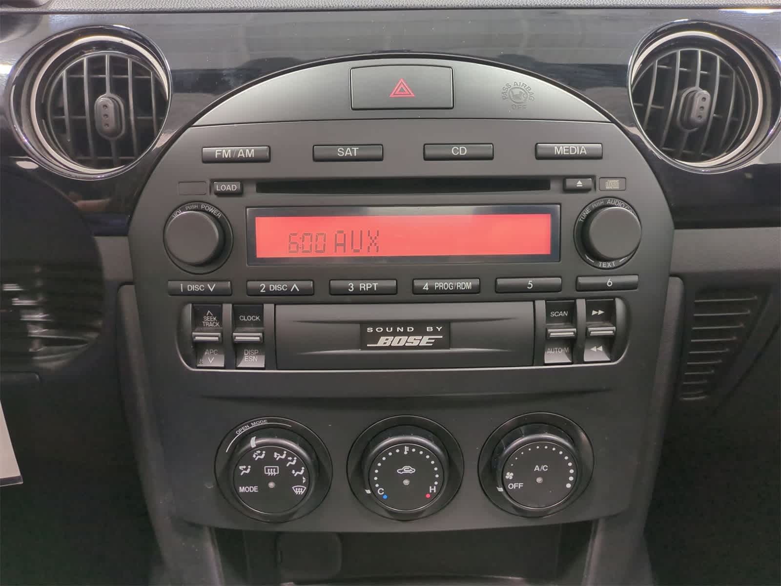 2006 Mazda MX-5 Miata Grand Touring 23