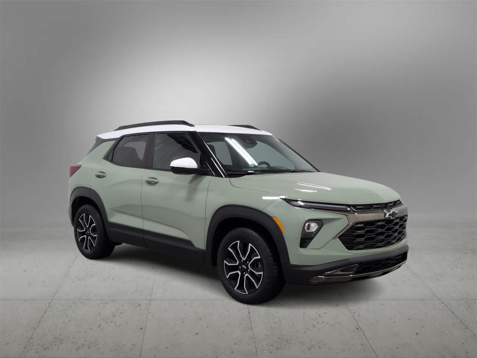 Thumbnail: 2024 Chevrolet TrailBlazer - 2