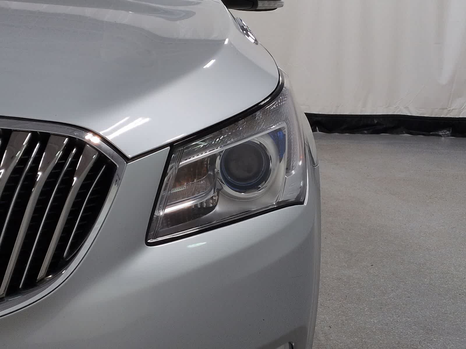 Thumbnail: 2016 Buick LaCrosse - 11