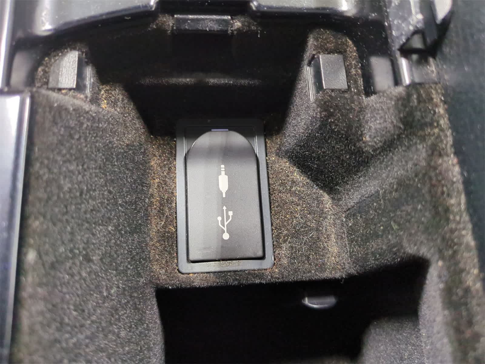 Thumbnail: 2014 Lexus IS - 32