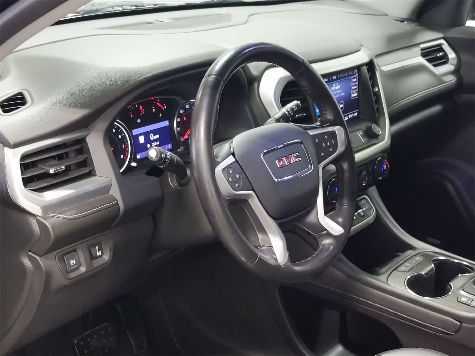 Thumbnail: 2020 GMC Acadia - 10