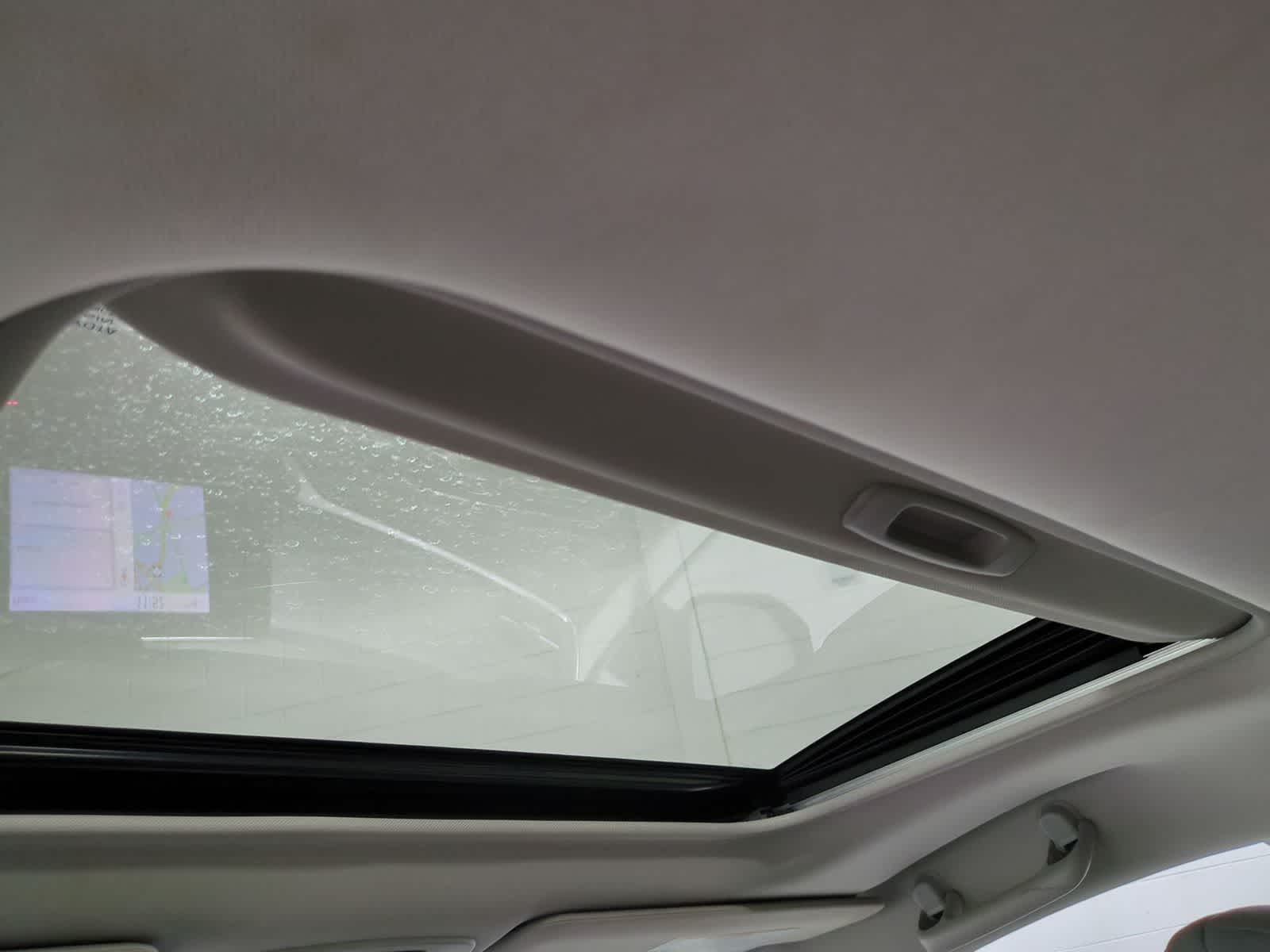 Thumbnail: 2021 Toyota Sienna - 27