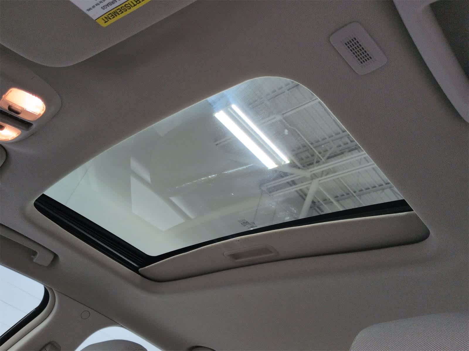 Thumbnail: 2012 Ford Fusion - 20