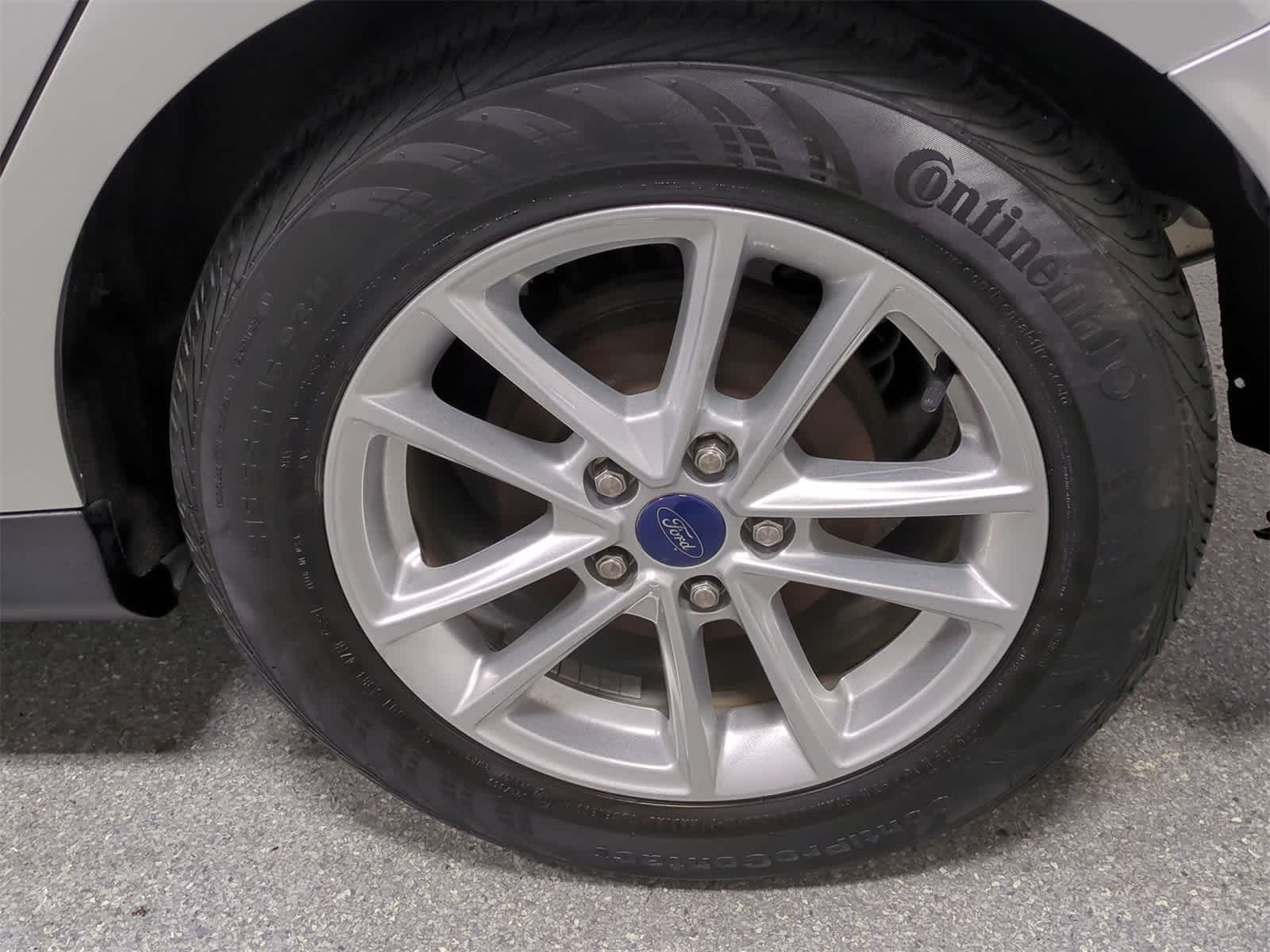 Thumbnail: 2018 Ford Focus - 14