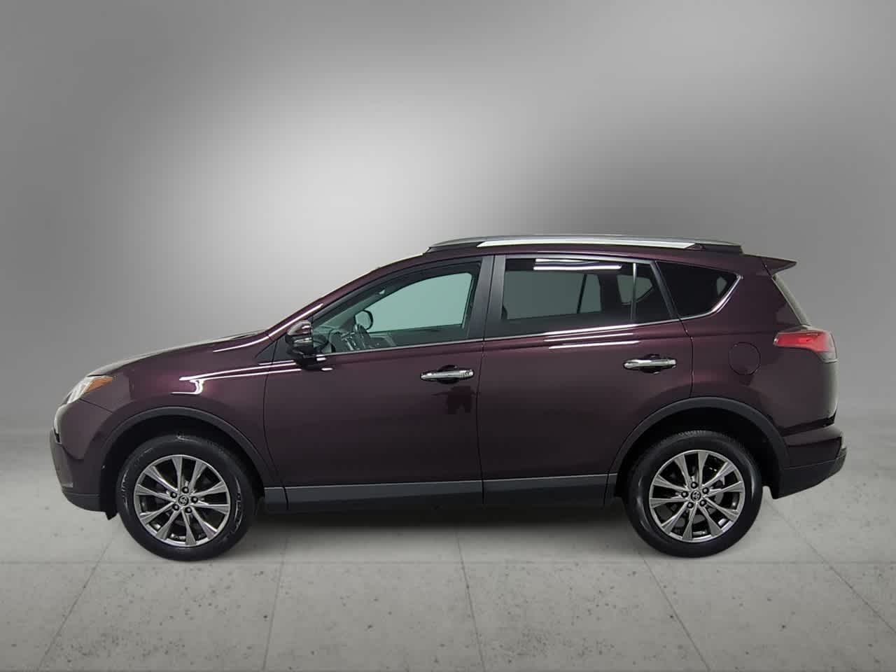 Thumbnail: 2017 Toyota RAV4 - 5