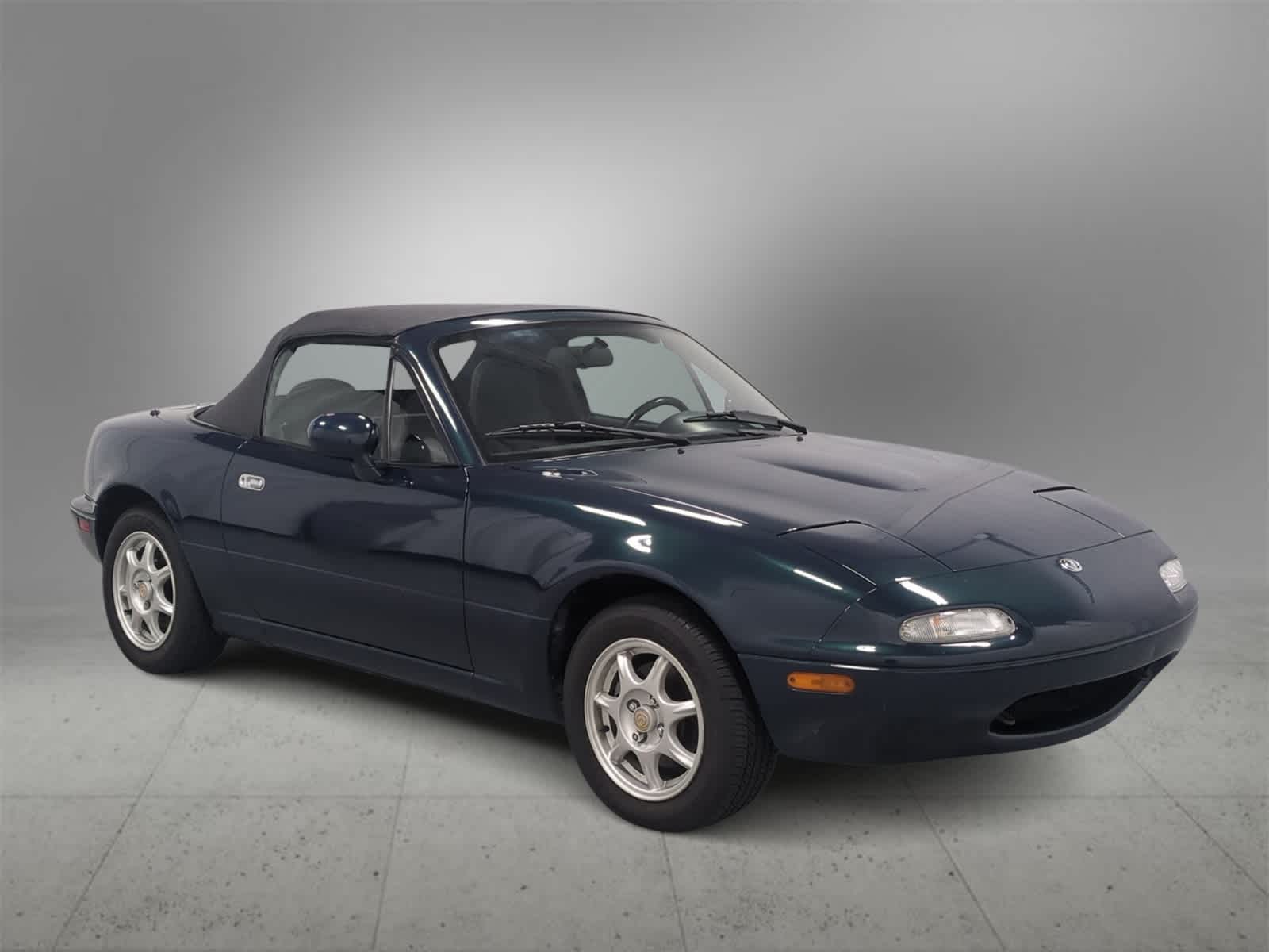 Thumbnail: 1997 Mazda MX-5 Miata - 2