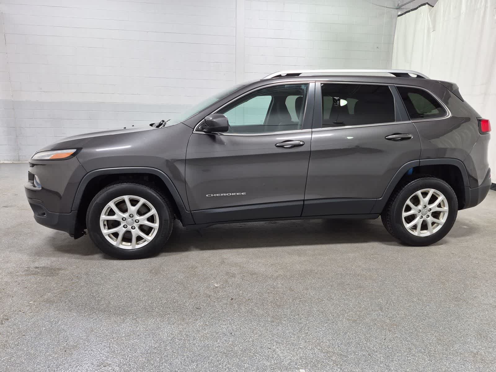 Thumbnail: 2014 Jeep Cherokee - 11