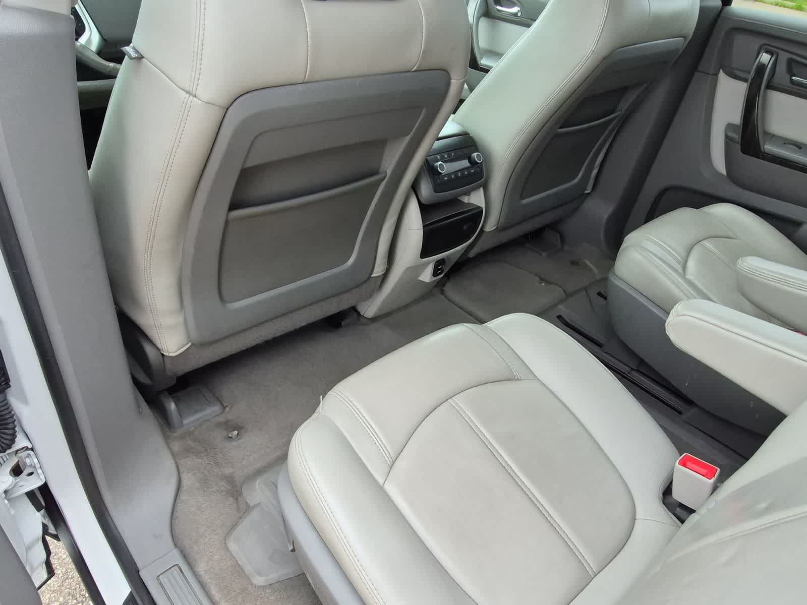 Thumbnail: 2017 GMC Acadia - 26