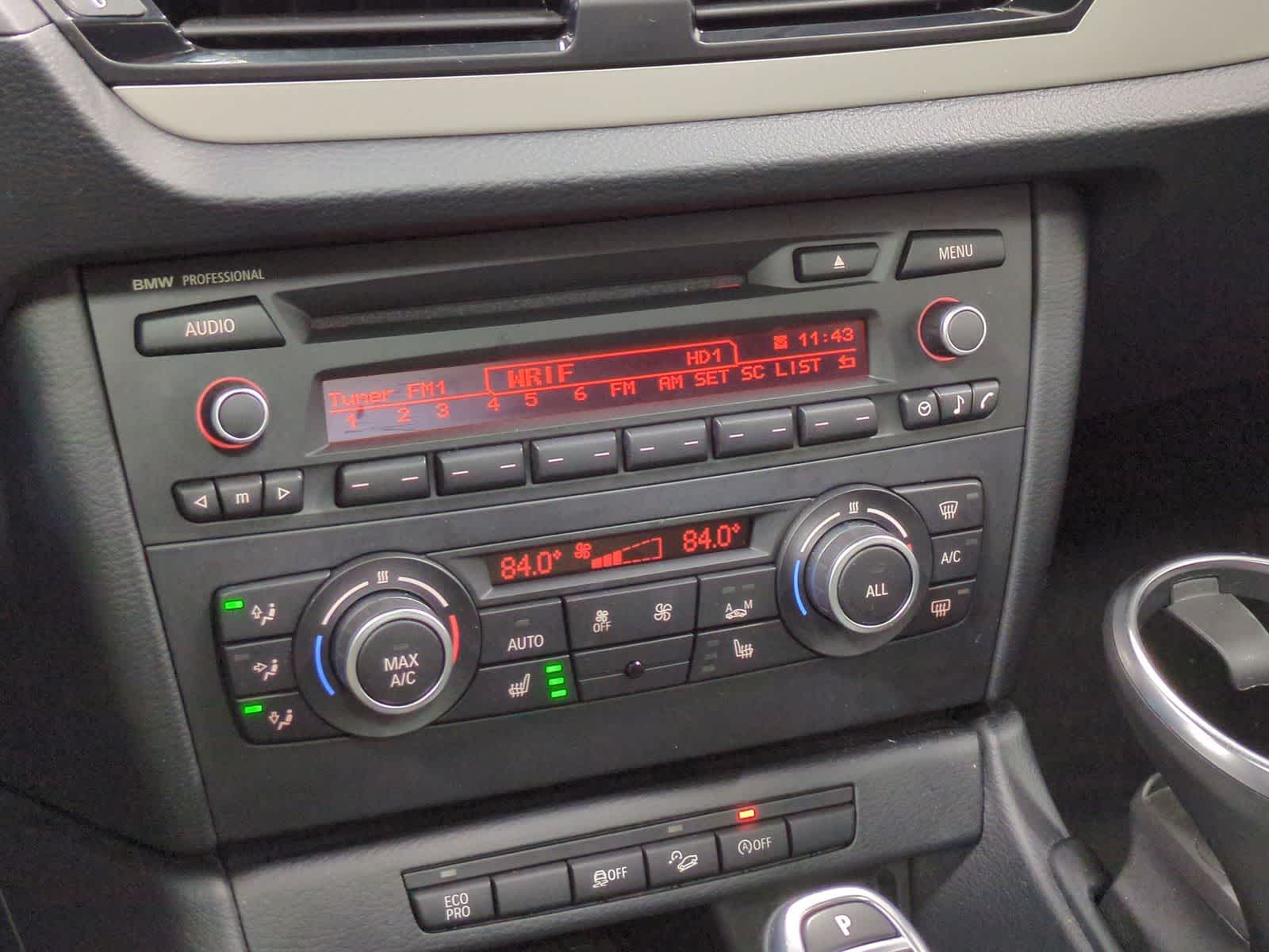 Thumbnail: 2014 BMW X1 - 37