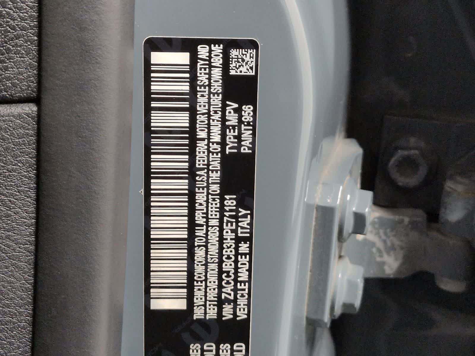 Thumbnail: 2017 Jeep Renegade - 32