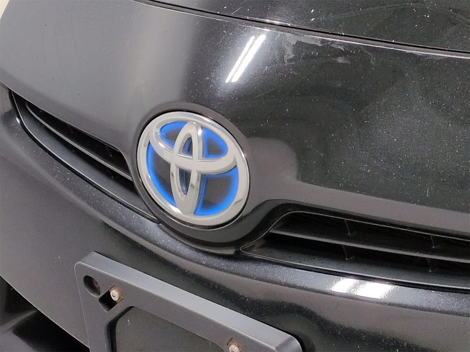 Thumbnail: 2011 Toyota Prius - 12