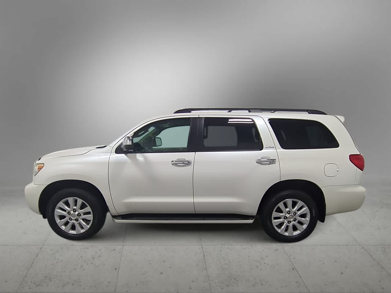 Thumbnail: 2013 Toyota Sequoia - 5