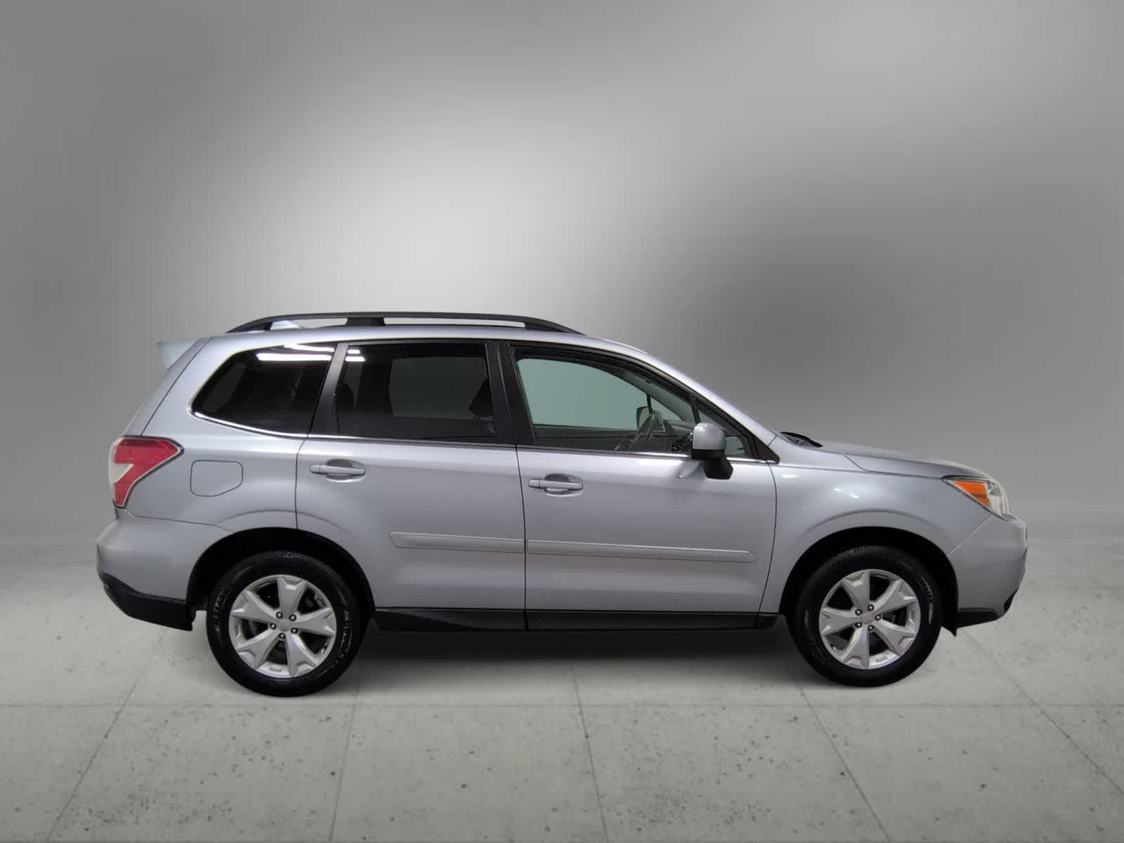 Thumbnail: 2016 Subaru Forester - 9