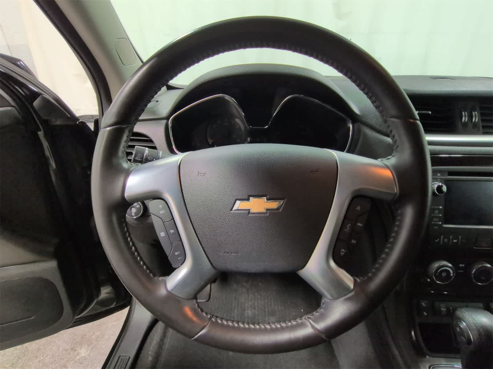 Thumbnail: 2017 Chevrolet Traverse - 23