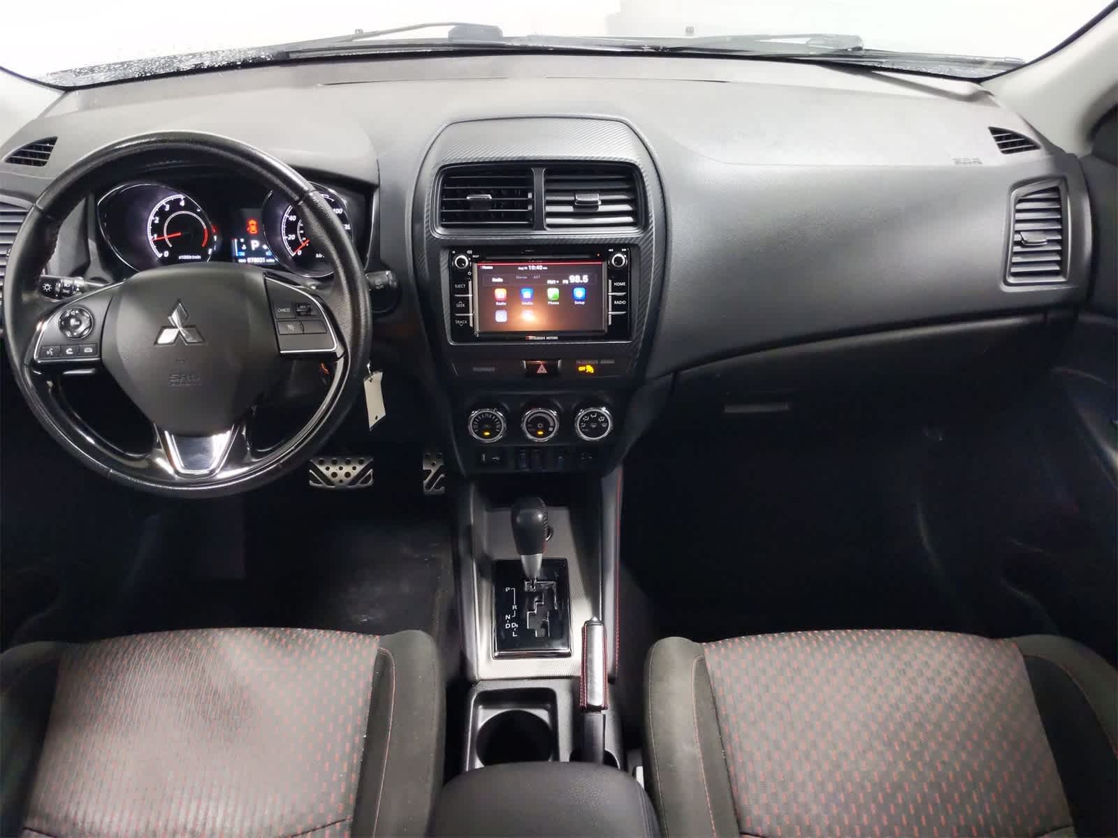 Thumbnail: 2018 Mitsubishi Outlander Sport - 16