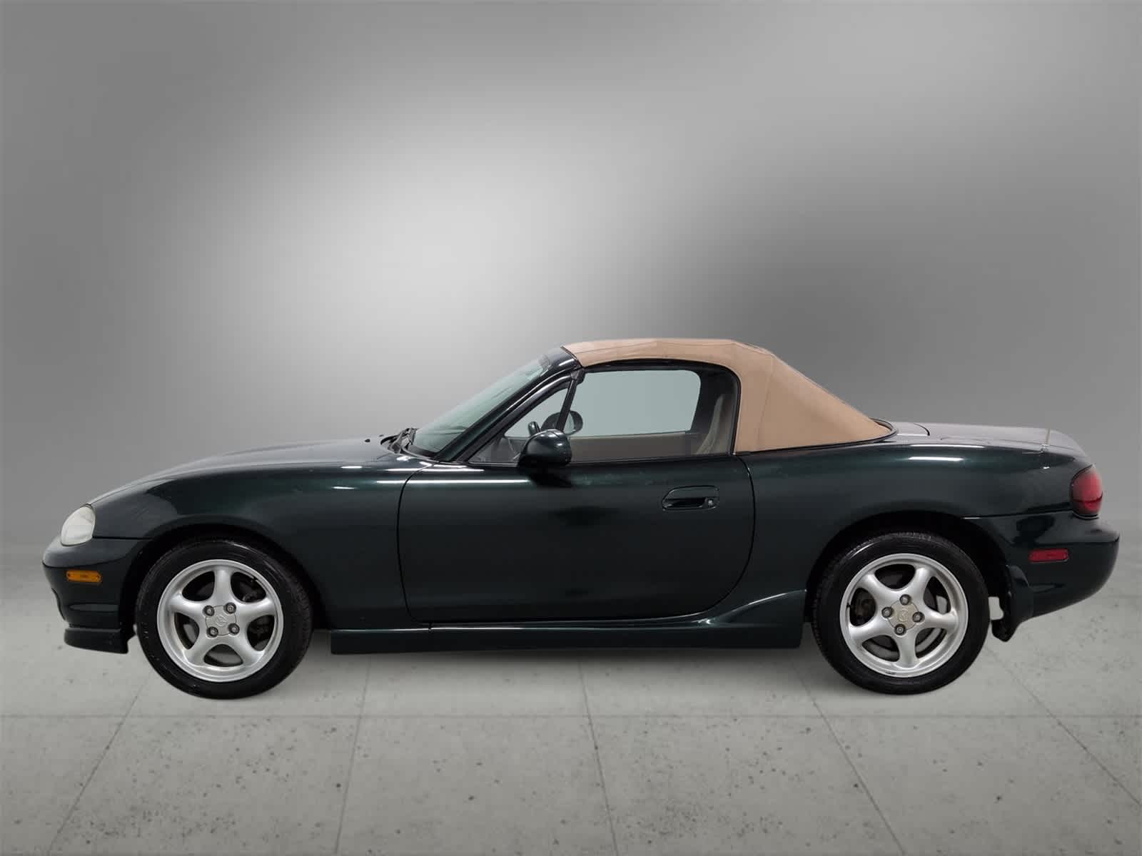 Thumbnail: 2000 Mazda MX-5 Miata - 5