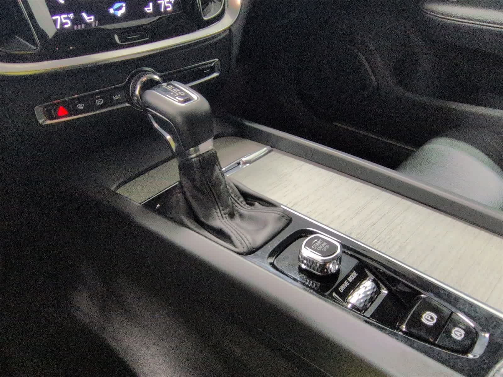 Thumbnail: 2021 Volvo S60 - 34