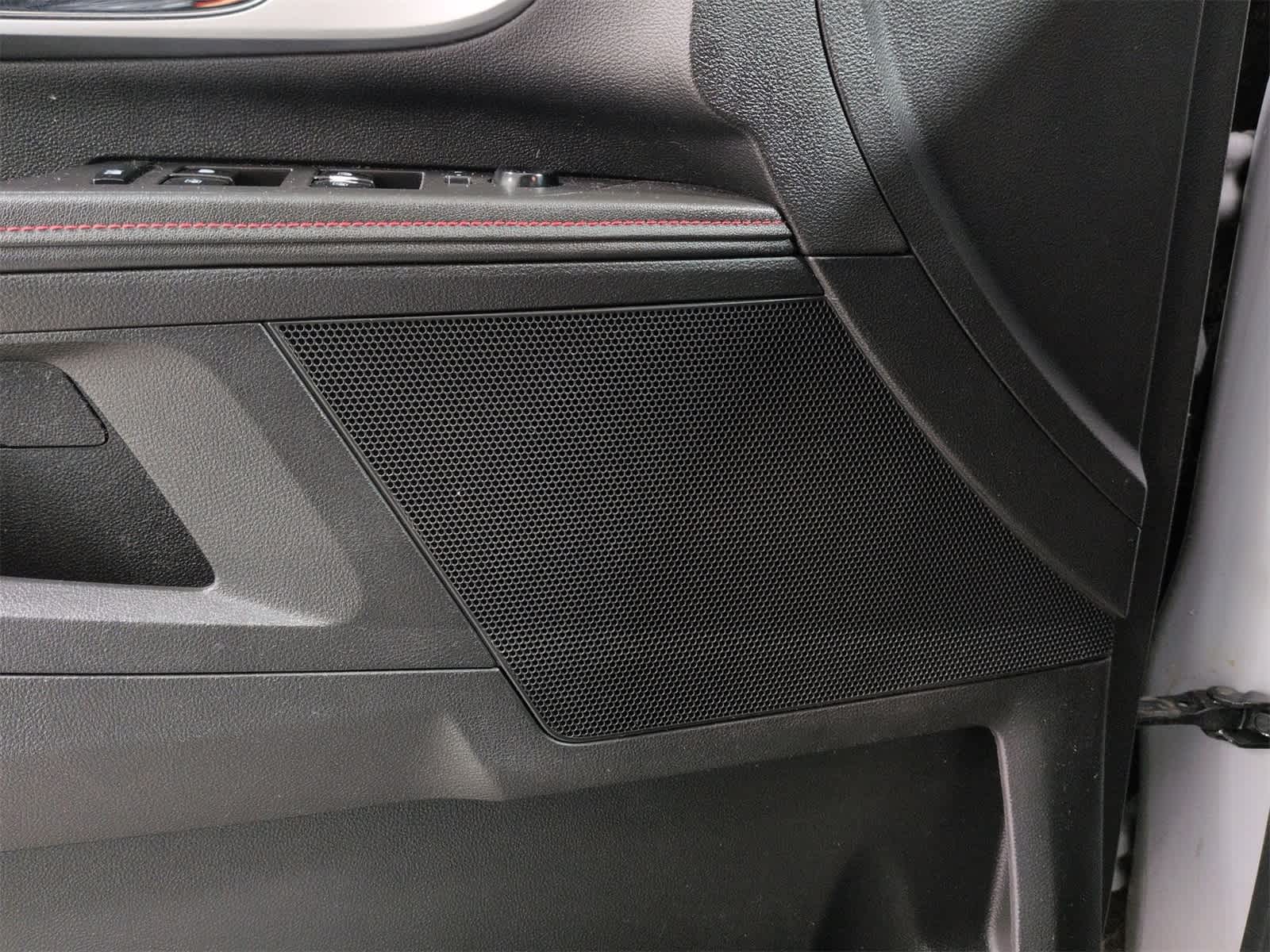 Thumbnail: 2010 Chevrolet Equinox - 30