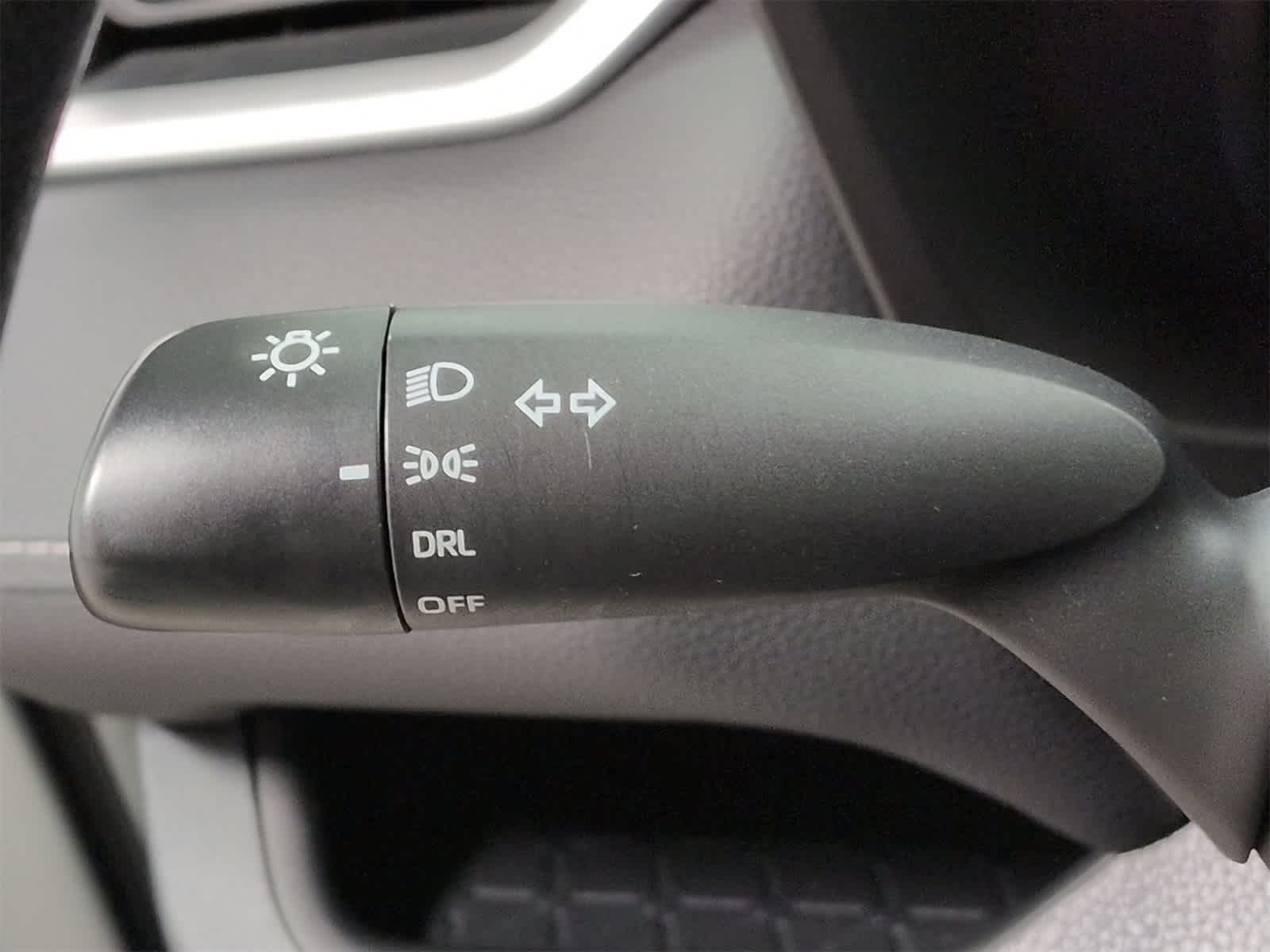 Thumbnail: 2019 Toyota RAV4 - 27