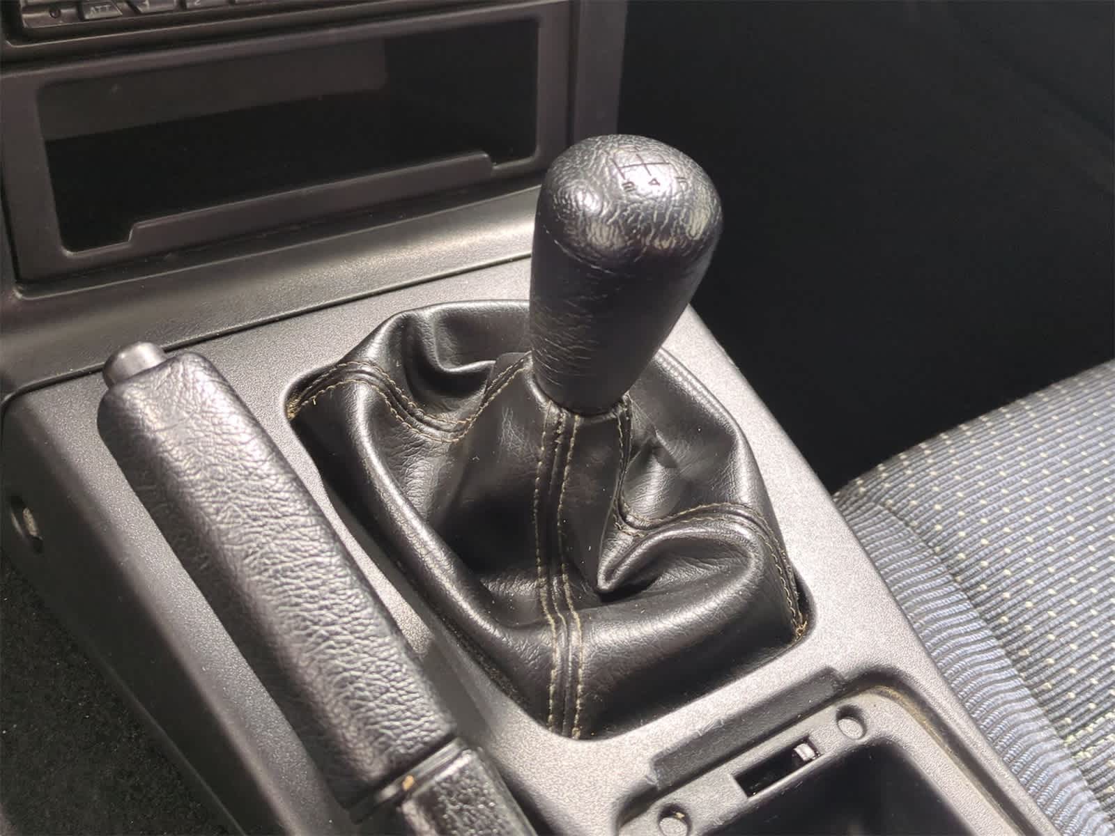 Thumbnail: 1997 Mazda MX-5 Miata - 24