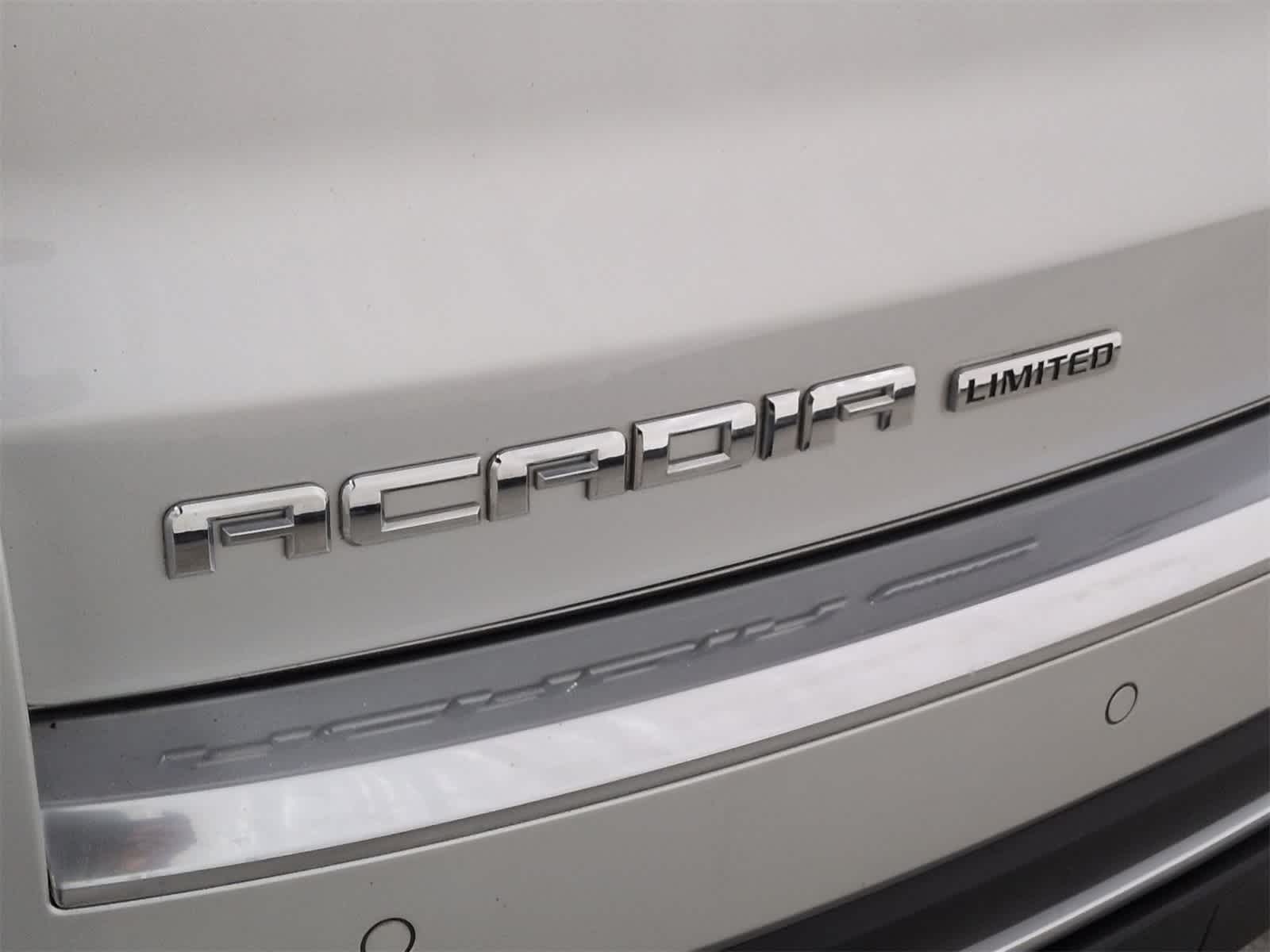 Thumbnail: 2017 GMC Acadia - 13