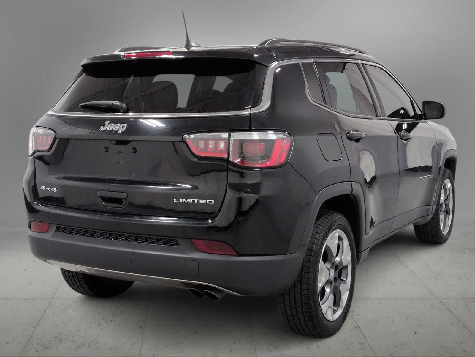 Thumbnail: 2018 Jeep Compass - 8