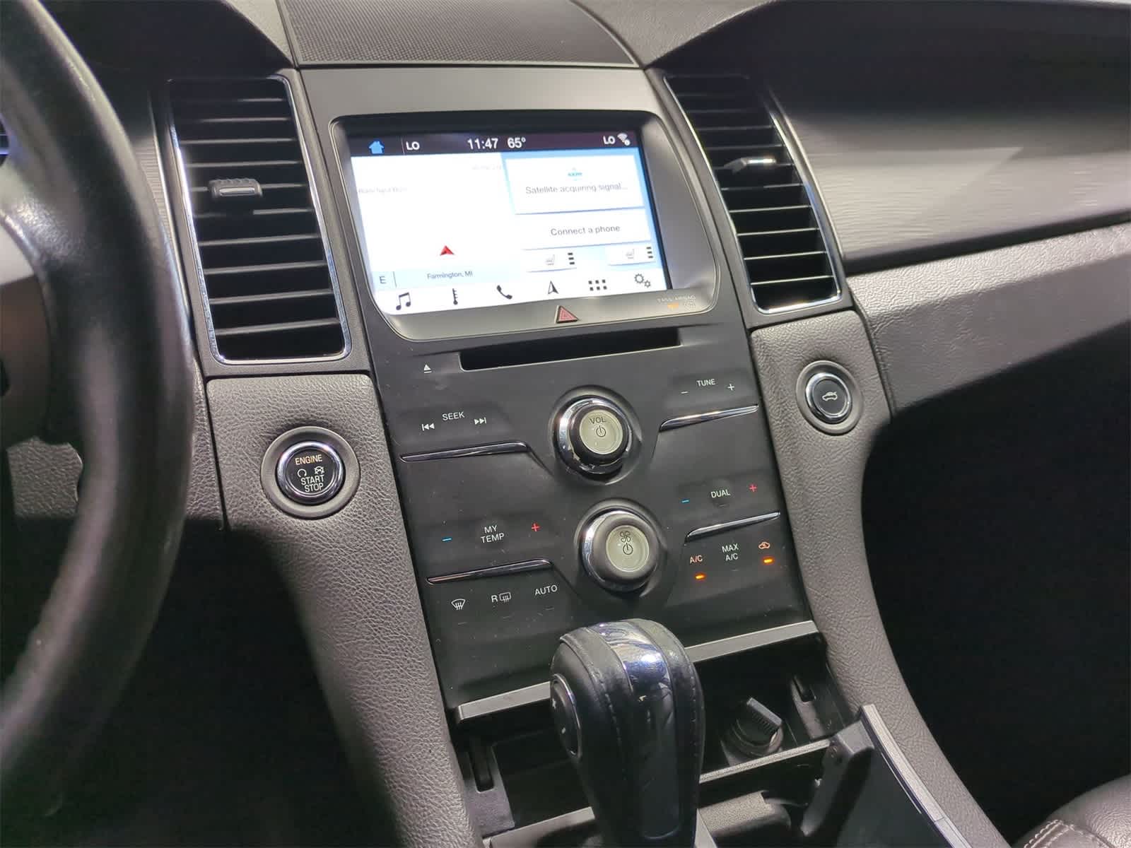 Thumbnail: 2016 Ford Taurus - 27