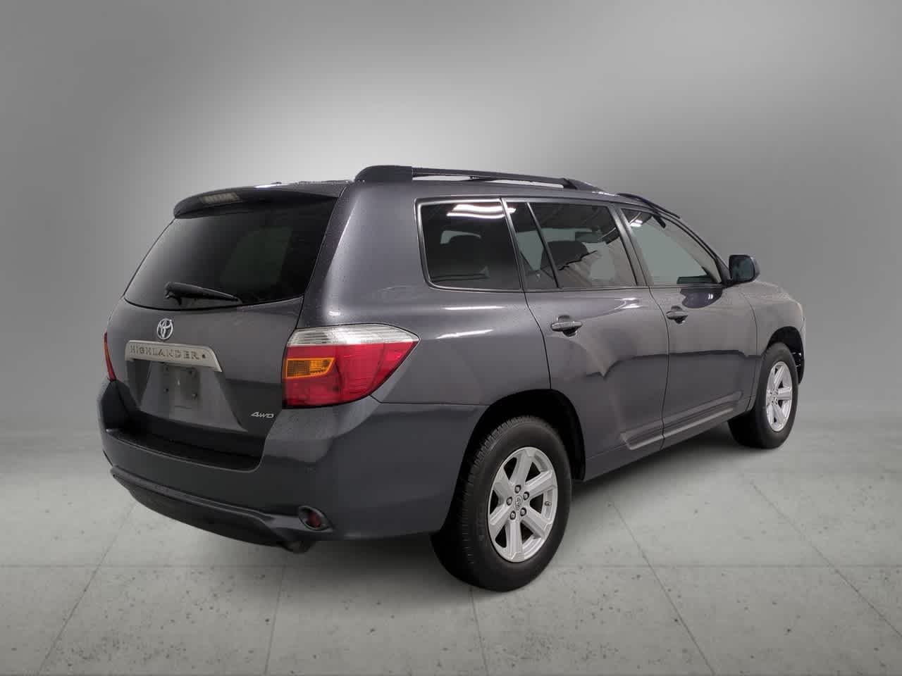 Thumbnail: 2010 Toyota Highlander - 8