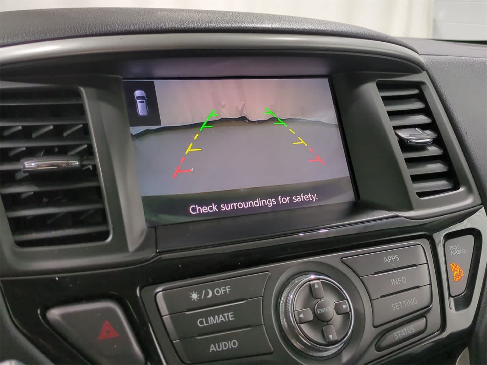 Thumbnail: 2017 Nissan Pathfinder - 29