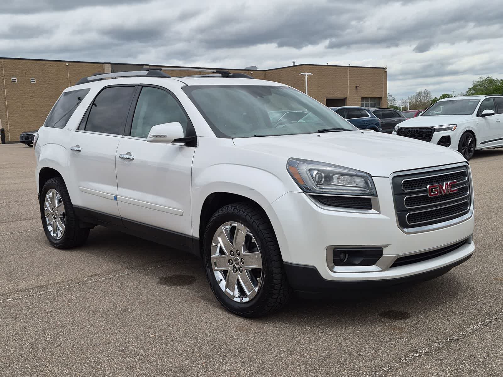 Thumbnail: 2017 GMC Acadia - 16