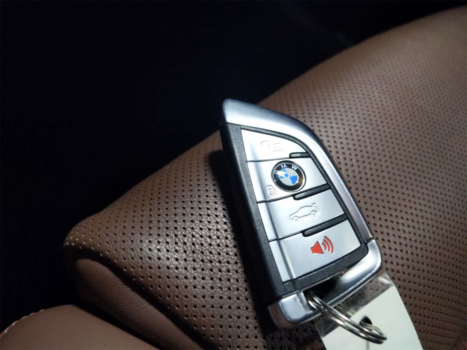 Thumbnail: 2020 BMW X7 - 35