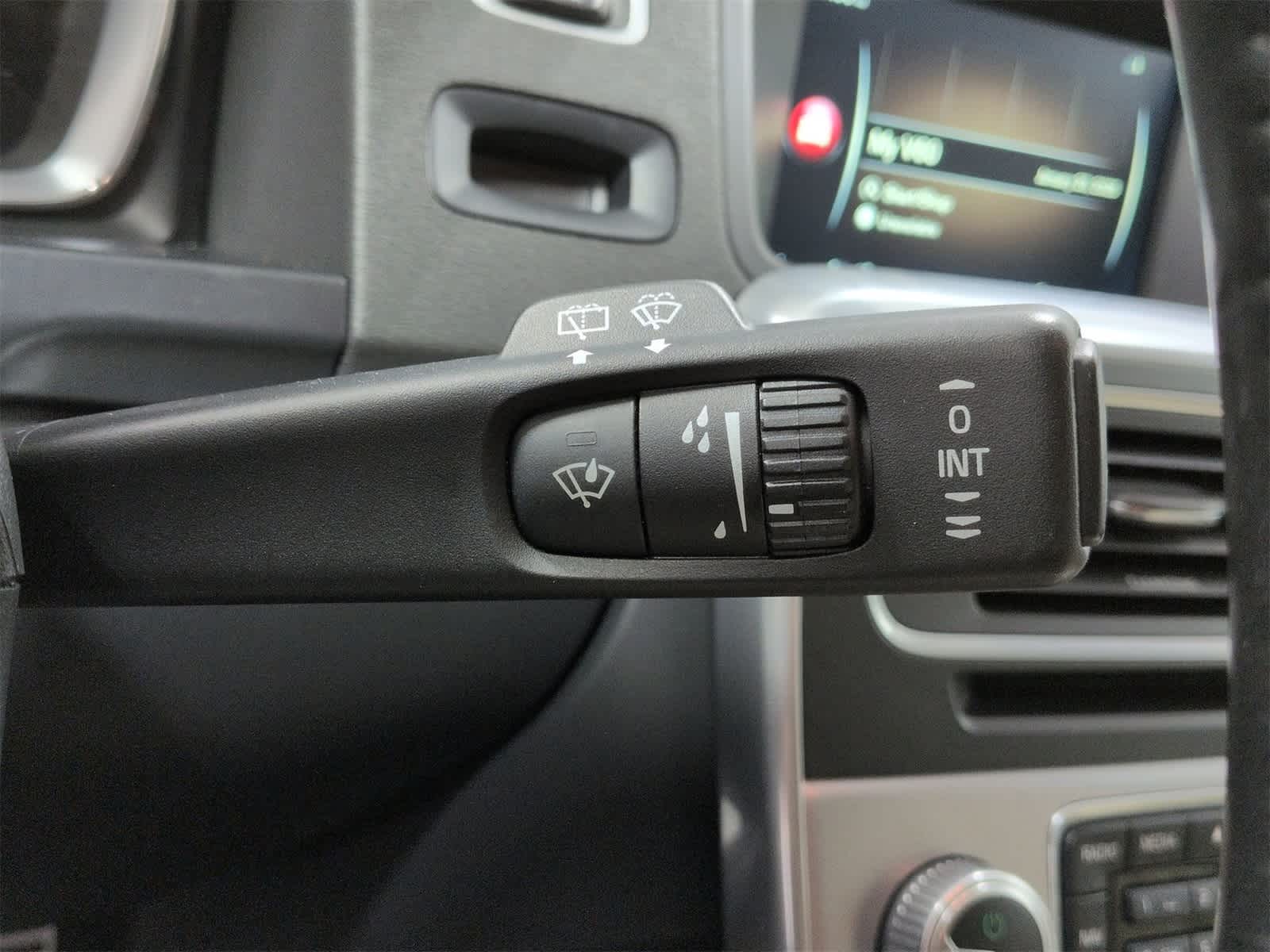 Thumbnail: 2017 Volvo S60 - 28