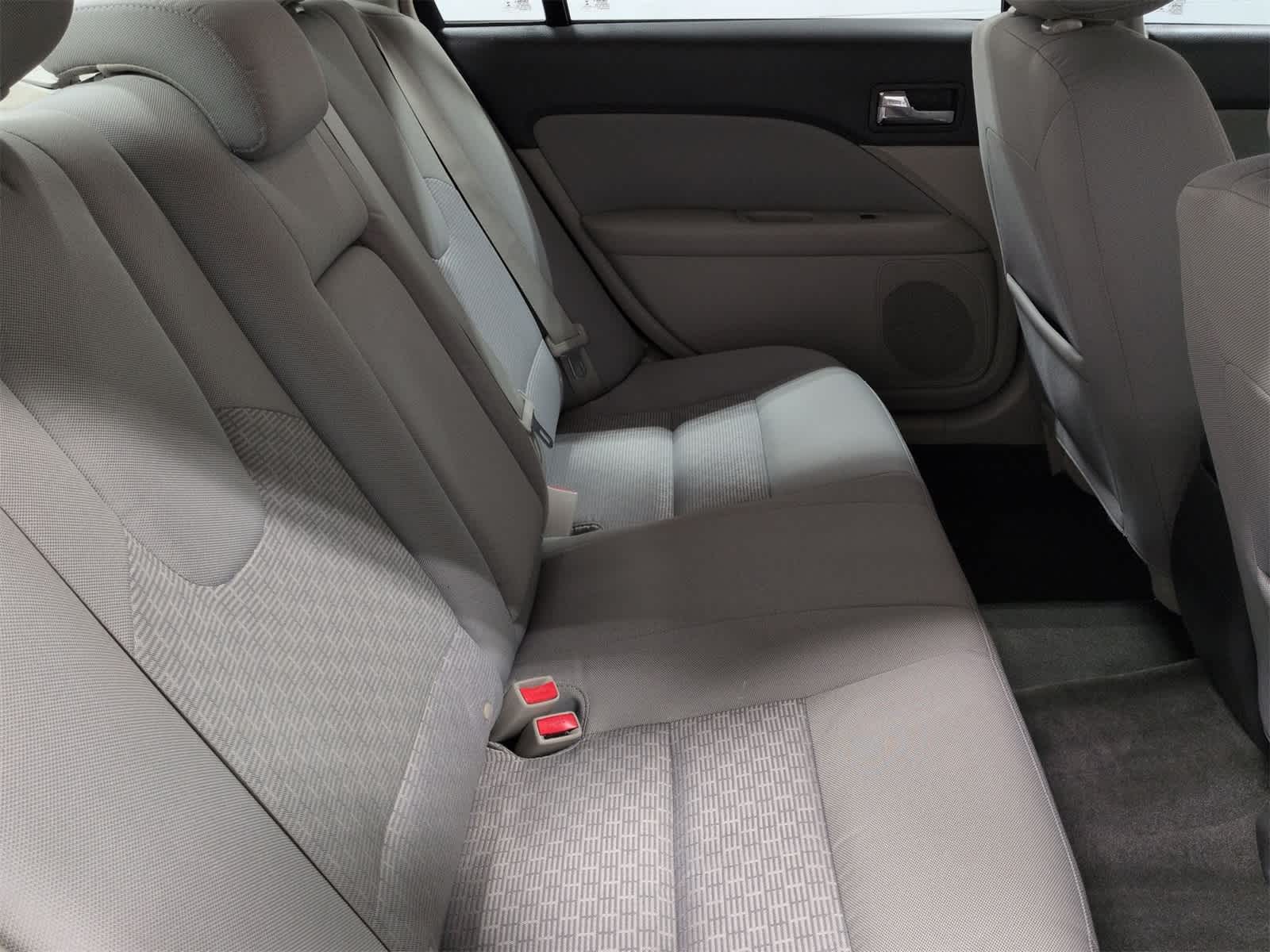 Thumbnail: 2012 Ford Fusion - 22