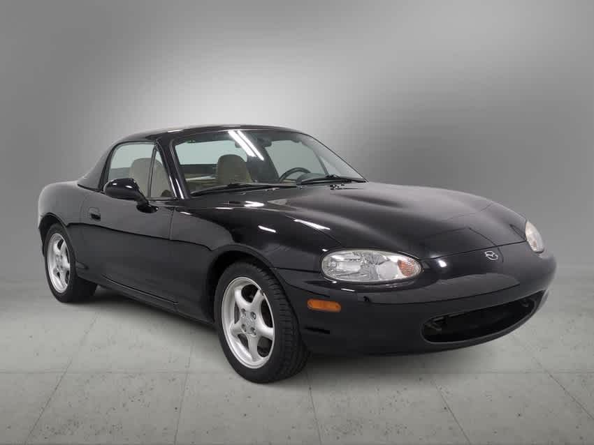 Thumbnail: 1999 Mazda MX-5 Miata - 2