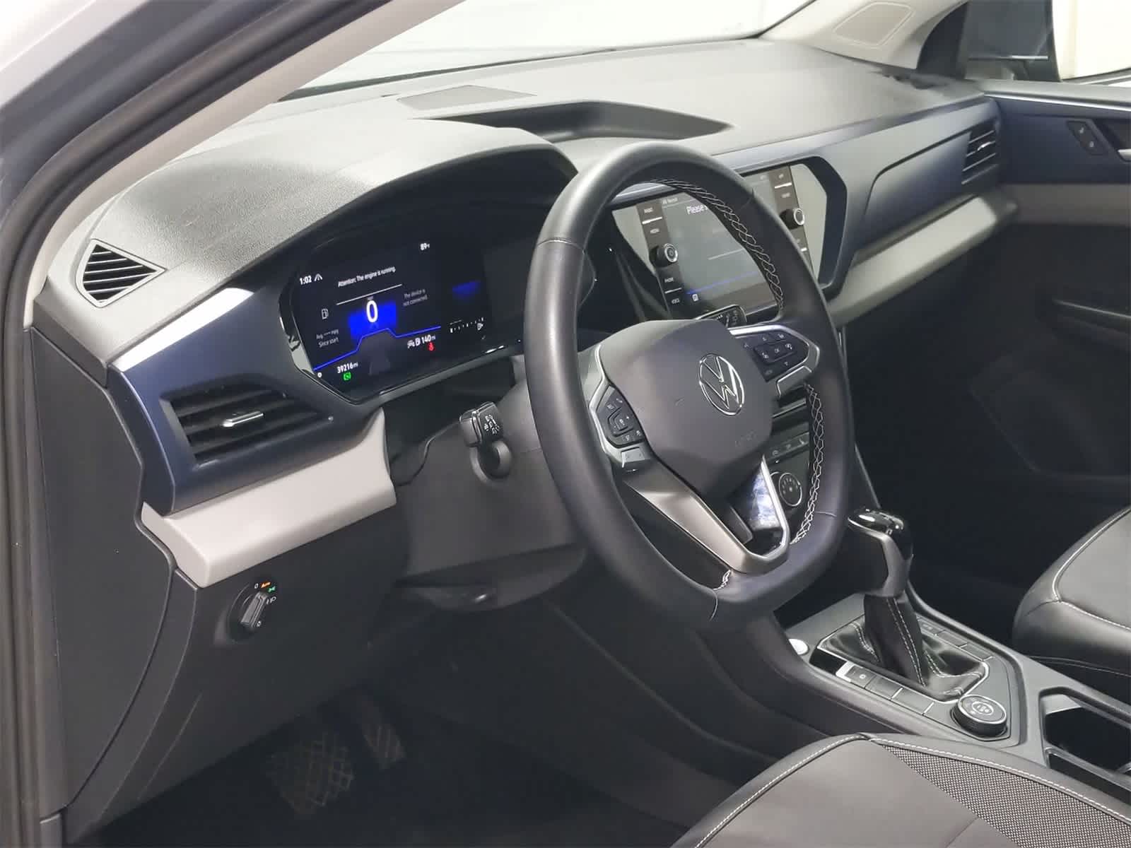 Thumbnail: 2022 Volkswagen Taos - 10