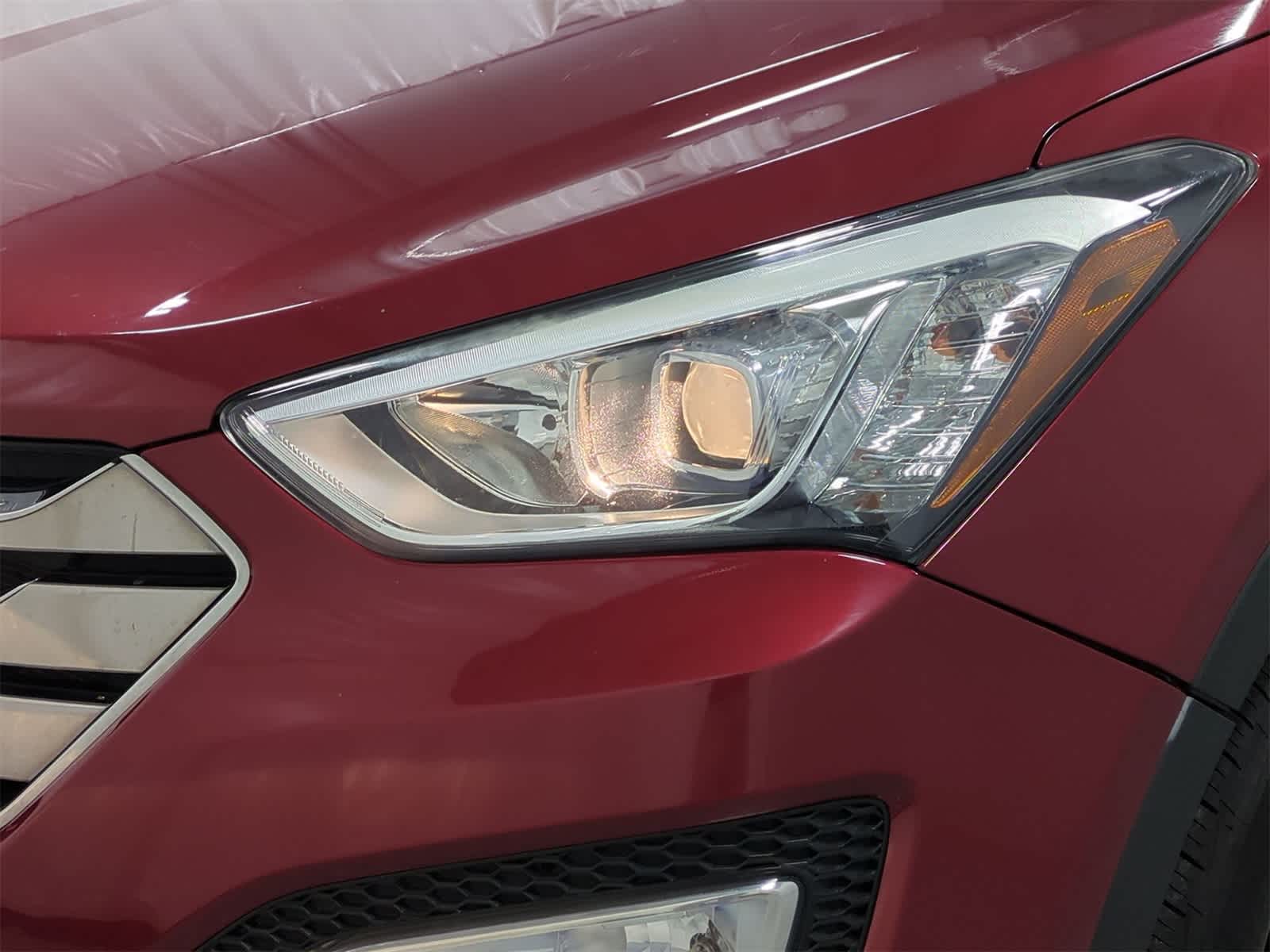 Thumbnail: 2013 Hyundai Santa Fe - 11