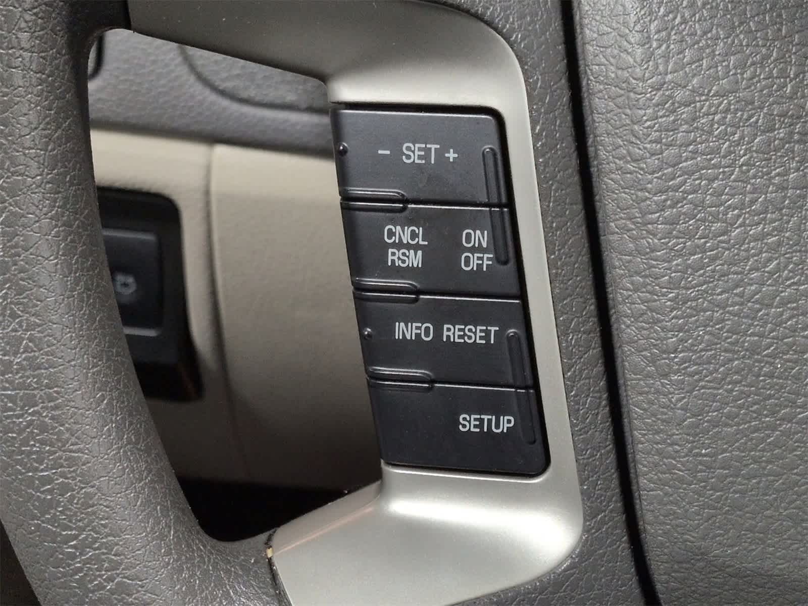 Thumbnail: 2012 Ford Fusion - 26