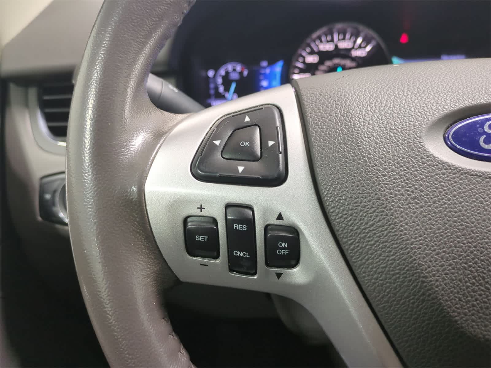 2013 Ford Edge SEL 24