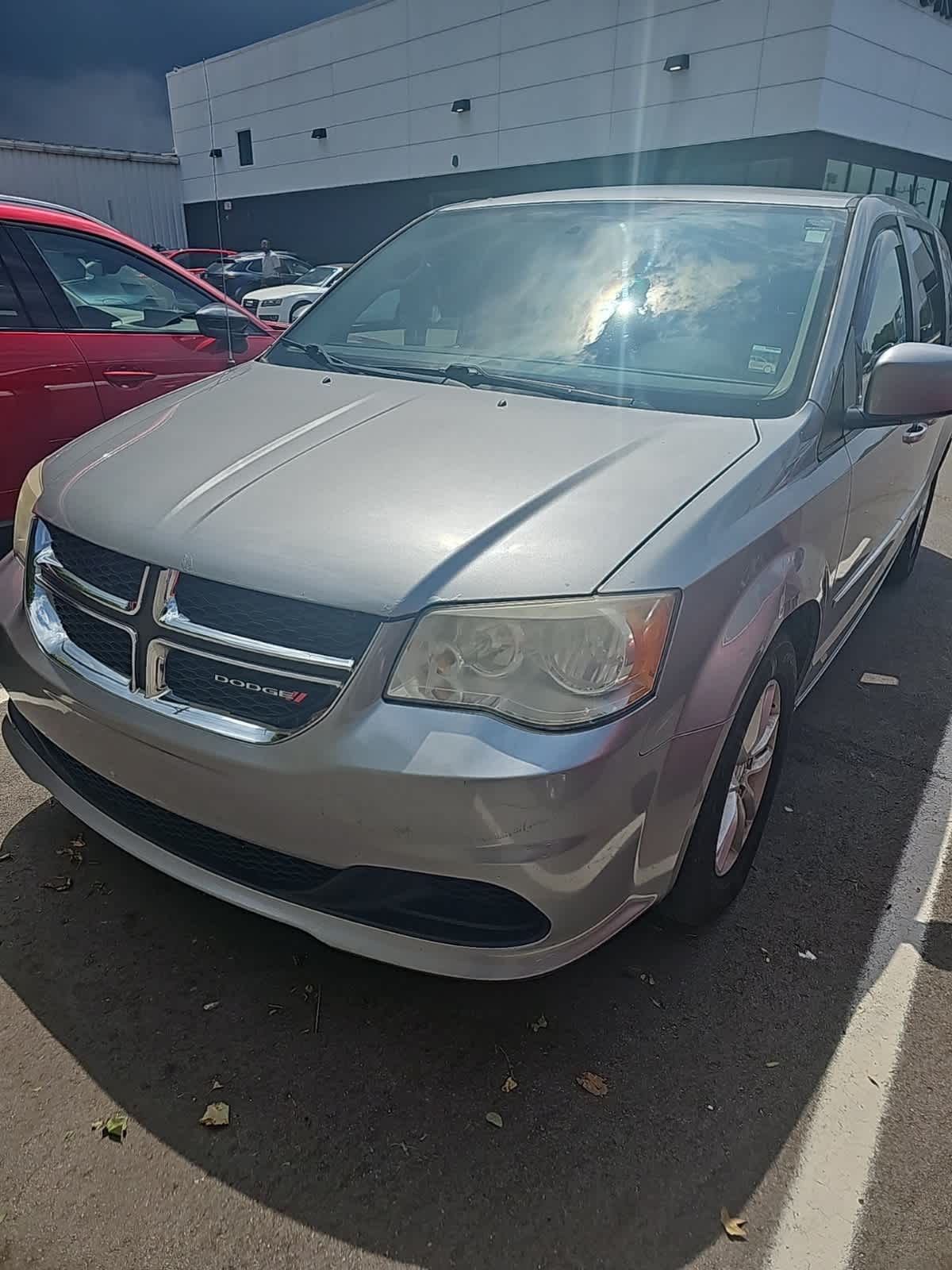 Thumbnail: 2013 Dodge Grand Caravan - 2