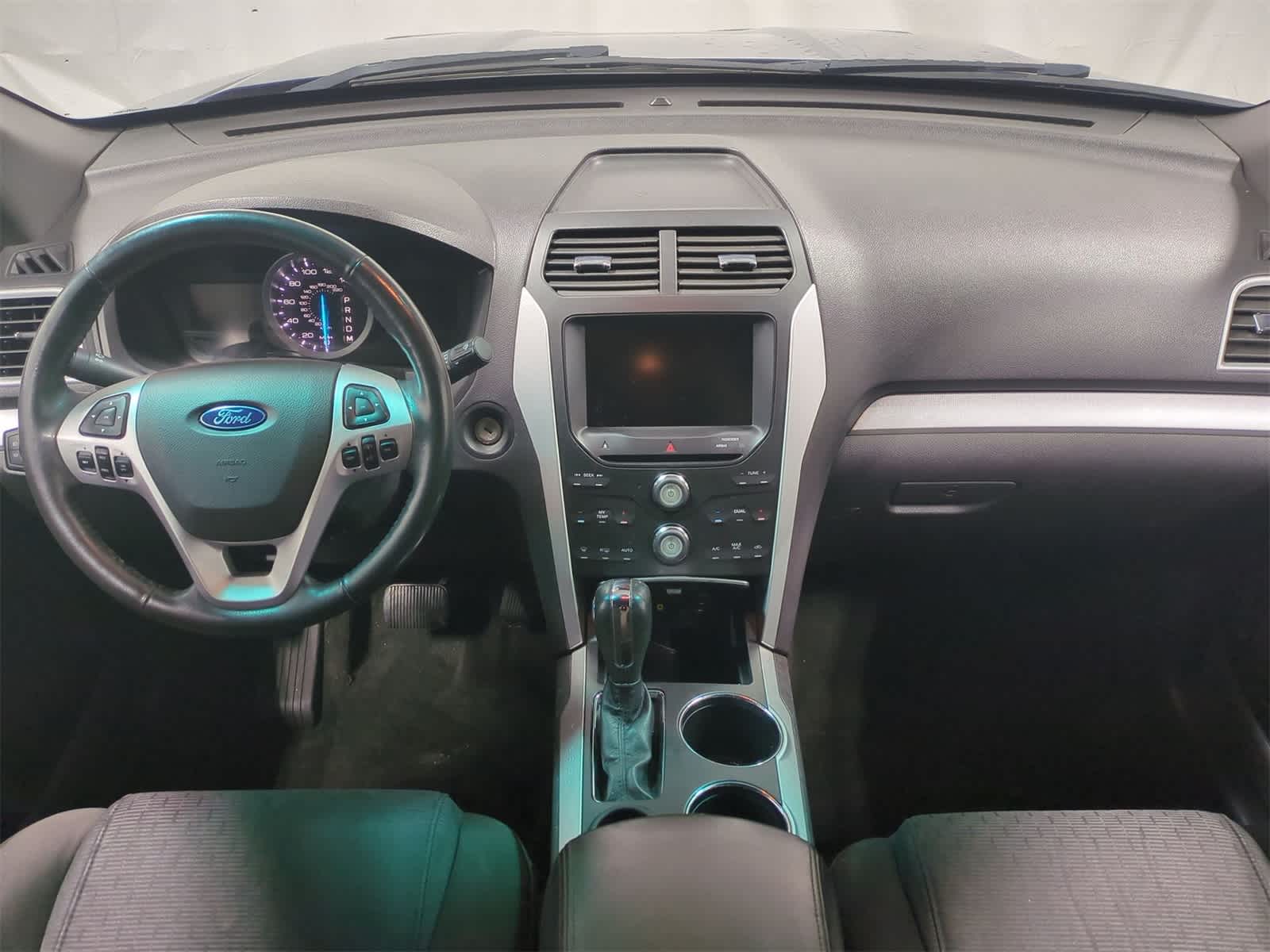 Thumbnail: 2012 Ford Explorer - 16